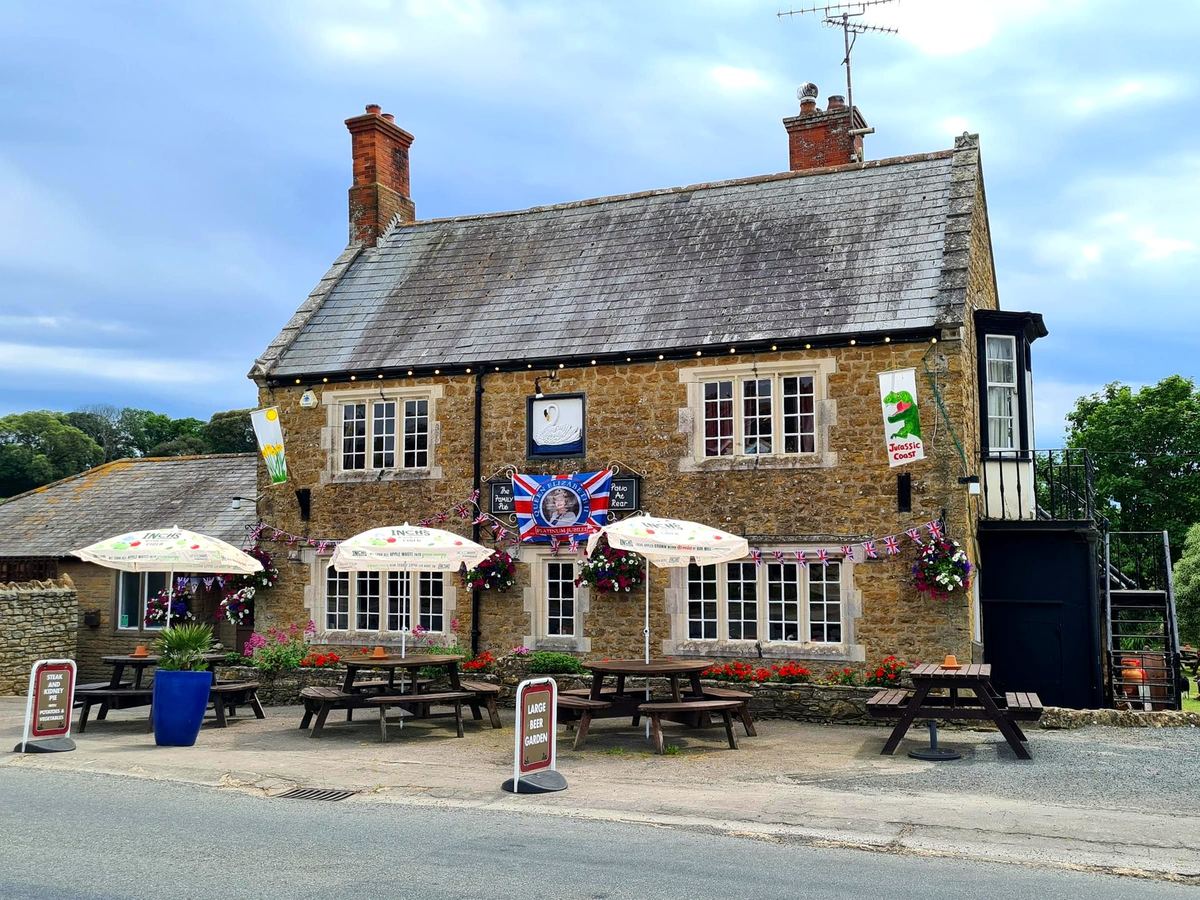 Swan Inn logo